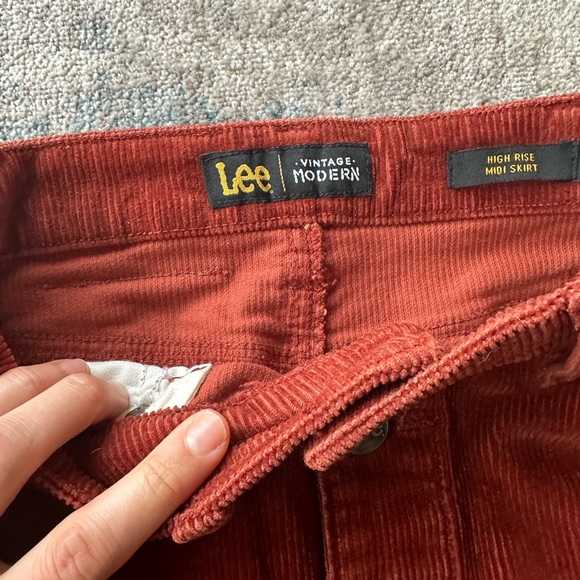 NWOT Lee Vintage Modern Burnt Orange High Waisted Pencil Skirt. Size 24. - Picture 10 of 12